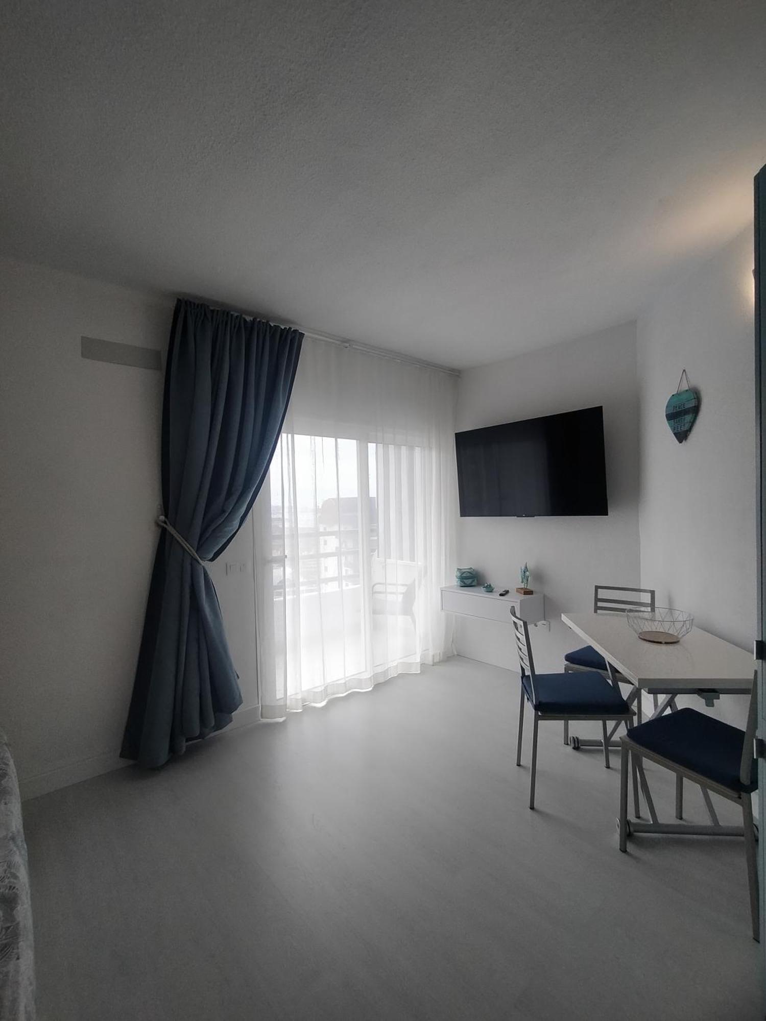 Azul Ocean View Wifi Apartment Playa Paraiso (Tenerife)